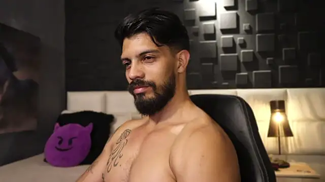 DannSaenz online show from 02.14.25