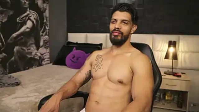 DannSaenz online show from 02.25.25