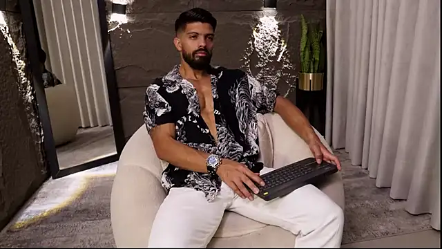 DannSaenz online show from 04.08.26