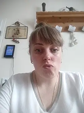 Snapshot of CoddessCrystal chatting on 06.15.26 CoddessCrystal online show from 06.15.26