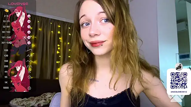 Snapshot of _SofiaBrown chatting on 03.06.26 SofiaBrown online show from 03.06.26
