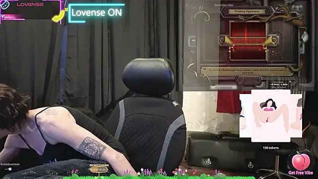 Snapshot of april_show_her chatting on 03.12.26 april show her online show from 03.12.26