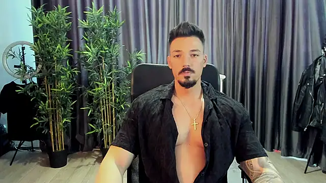 Snapshot of HaydenSpearss chatting on 02.19.25 HaydenSpearss online show from 02.19.25