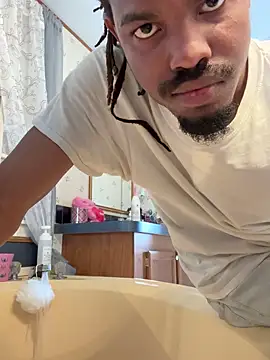 Snapshot of zerodaddydom chatting on 03.20.25 zerodaddydom online show from 03.20.25