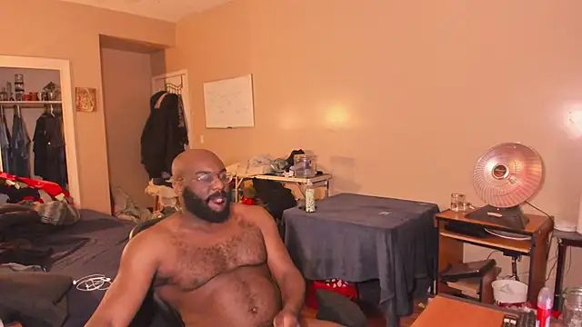 Snapshot of MrChuckDailyXXX chatting on 02.20.26 MrChuckDailyXXX online show from 02.20.26