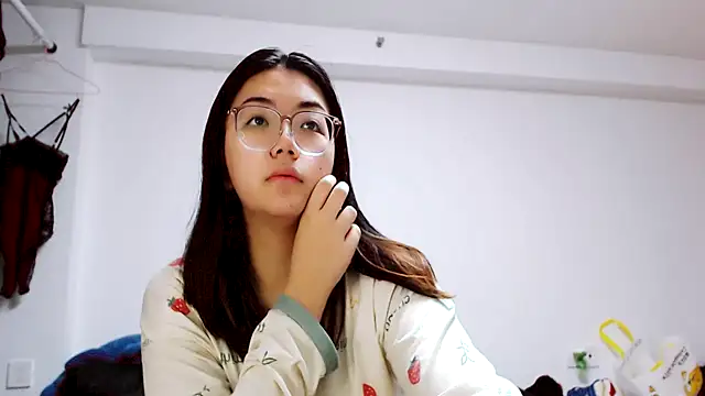 liu195874 online show from 12.26.24