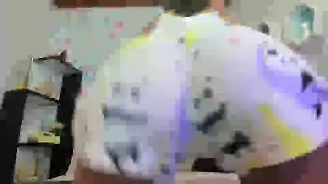 Snapshot of EMMA_SWEETT1 chatting on 01.19.25 EMMA SWEETT1 online show from 01.19.25