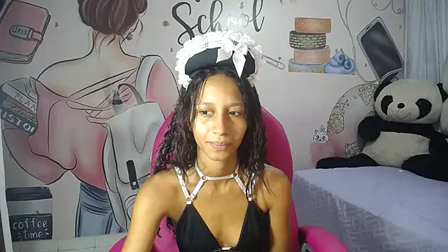 Snapshot of EMMA_SWEETT1 chatting on 09.27.25 EMMA SWEETT1 online show from 09.27.25