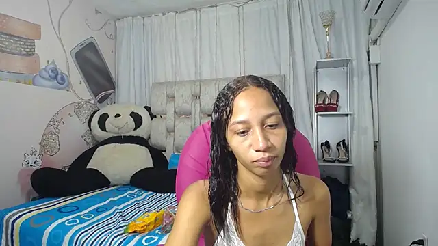 EMMA SWEETT1 online show from 01.16.26