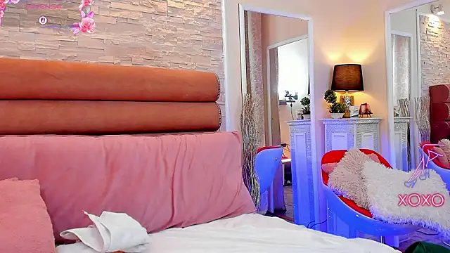 ArianaCroft online show from 03.17.26