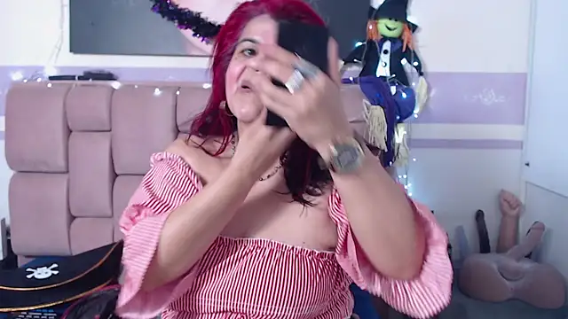 RoxetteMature online show from 10.28.25