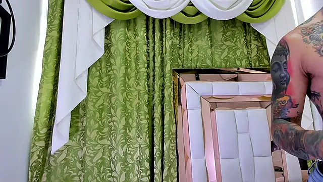 Snapshot of dilan_scootk_ chatting on 10.14.25 dilan scootk online show from 10.14.25