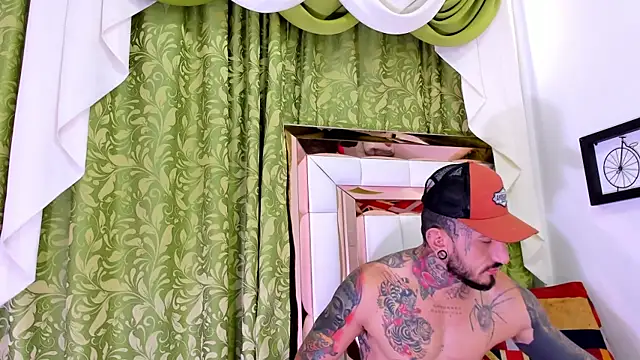 Snapshot of dilan_scootk_ chatting on 11.04.25 dilan scootk online show from 11.04.25