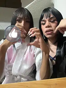 Snapshot of VictoriaRoss1 chatting on 02.03.25 VictoriaRoss1 online show from 02.03.25