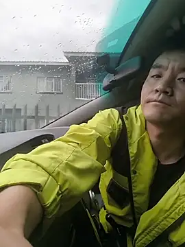 kisstoyousoon2024 online show from 01.18.26