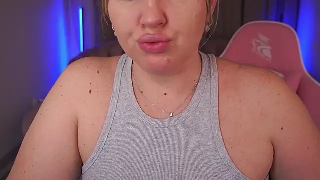 KiraCandyS online show from 03.14.25