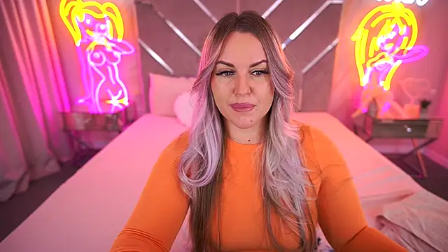 KiraCandyS online show from 10.27.25