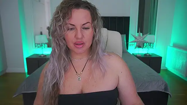 KiraCandyS online show from 03.22.26