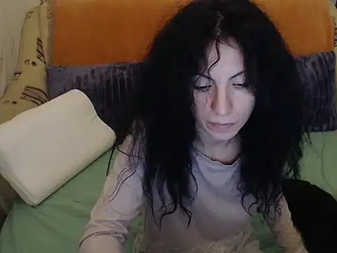 Emmatoo online show from 12.04.25