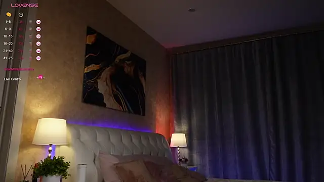 Amely Young online show from 01.30.25