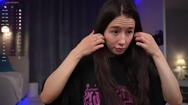 Amely Young online show from 09.13.25