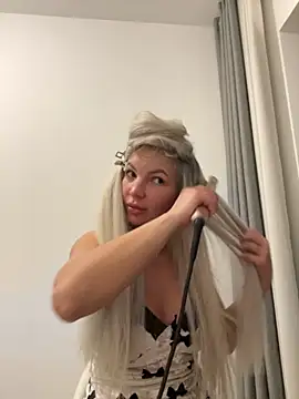 Snapshot of Jessy_Jo chatting on 09.28.25 Jessy Jo online show from 09.28.25