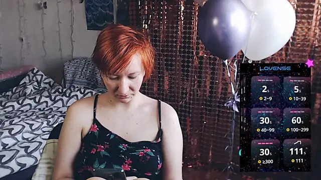 Snapshot of licentia__poetica chatting on 02.22.25 licentia poetica online show from 02.22.25