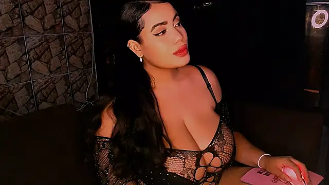 Emmacamille online show from 02.23.25