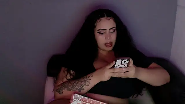 Emmacamille online show from 10.22.25