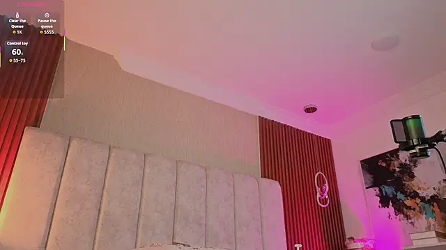 HannaRed  online show from 04.15.26