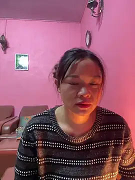 Snapshot of Hellen_111 chatting on 12.23.24 Hellen 111 online show from 12.23.24