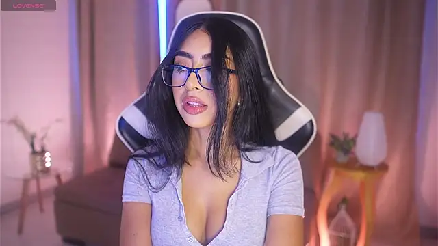 Sara albrecht online show from 01.17.25