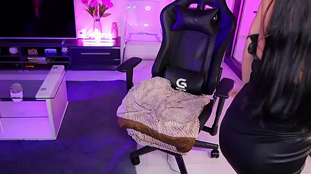 Snapshot of Beauty_Anne chatting on 03.06.25 Beauty Anne online show from 03.06.25