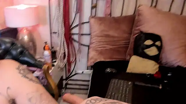 luxifer 666  online show from 03.20.25