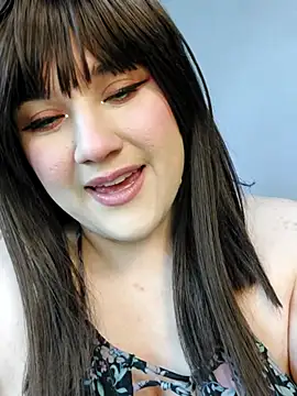 ItsNaiixa online show from 12.01.25