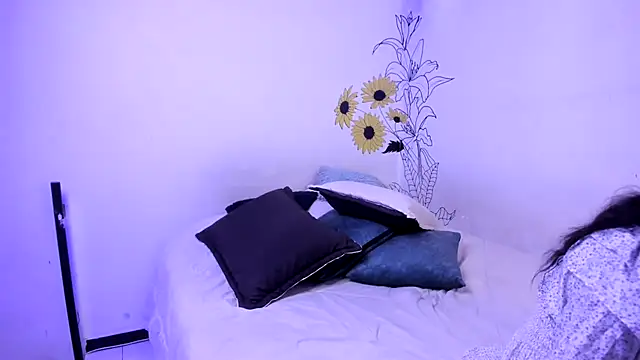 Dear-Venus online show from 09.22.25