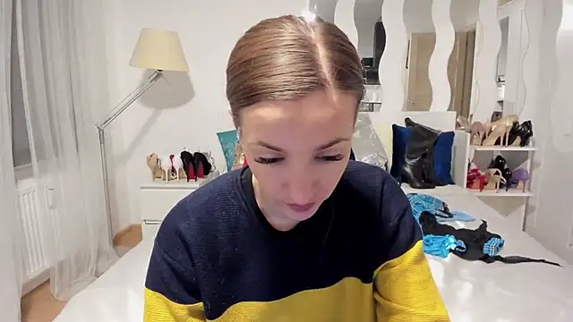 KateRedgar online show from 02.02.25