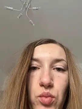 KateRedgar online show from 03.24.26