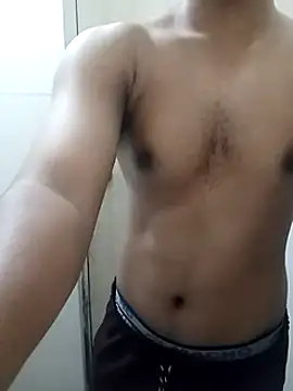 Snapshot of hottboy_39 chatting on 12.04.24 hottboy 39 online show from 12.04.24