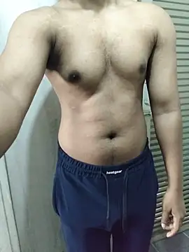 Snapshot of hottboy_39 chatting on 02.19.26 hottboy 39 online show from 02.19.26