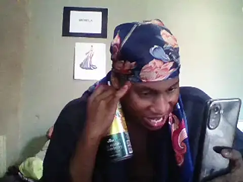 Moorella1 online show from 03.21.25