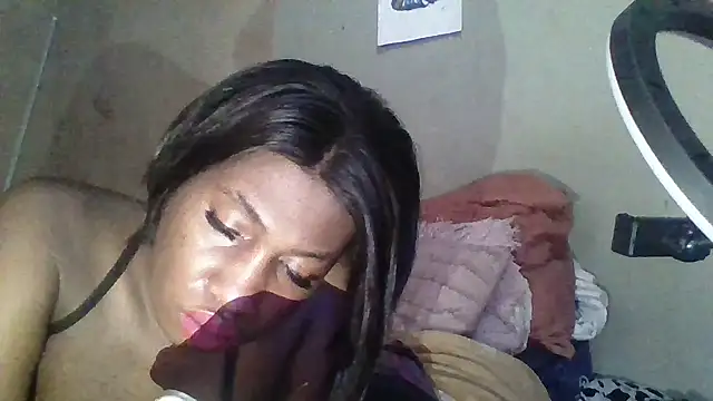 Moorella1 online show from 09.22.25