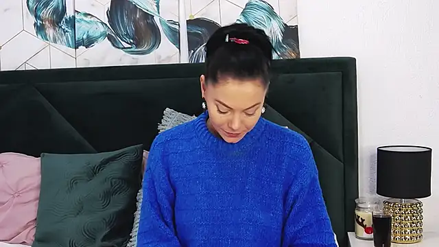 Snapshot of tanyagrey chatting on 01.22.25 tanyagrey online show from 01.22.25