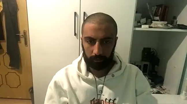 Snapshot of MasterKARATASSAKK chatting on 03.01.25 MasterKARATASSAKK online show from 03.01.25