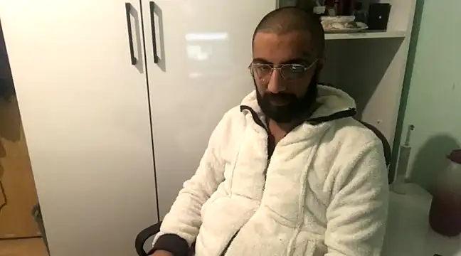 Snapshot of MasterKARATASSAKK chatting on 03.01.25 MasterKARATASSAKK online show from 03.01.25