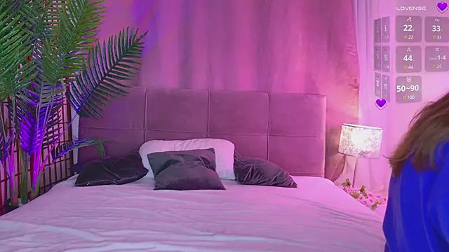 Snapshot of Mia__Peach chatting on 01.18.25 Mia Peach online show from 01.18.25