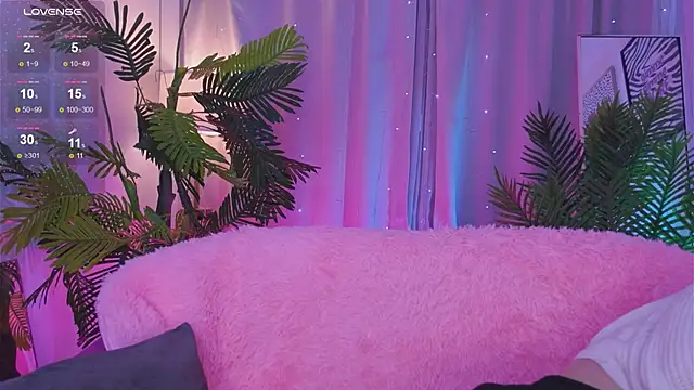 Snapshot of Mia__Peach chatting on 03.09.25 Mia Peach online show from 03.09.25