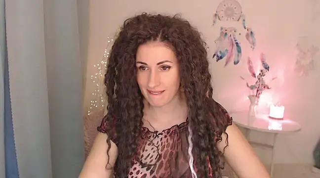 MaryMalory11 online show from 12.19.24