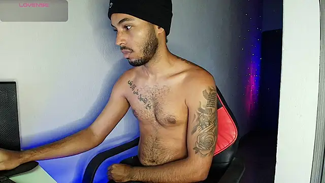 Snapshot of colinbrown chatting on 02.09.26 colinbrown online show from 02.09.26