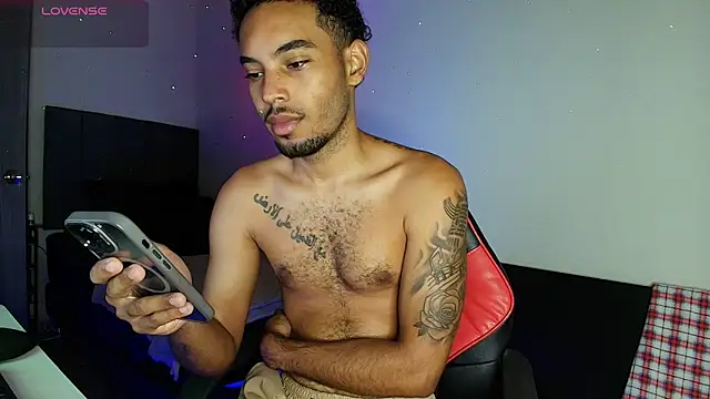 Snapshot of colinbrown chatting on 03.01.26 colinbrown online show from 03.01.26